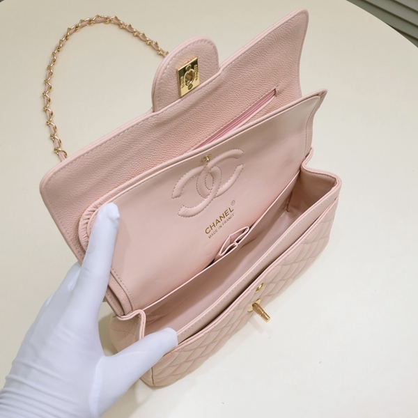 シャネルバッグ着用イメージ